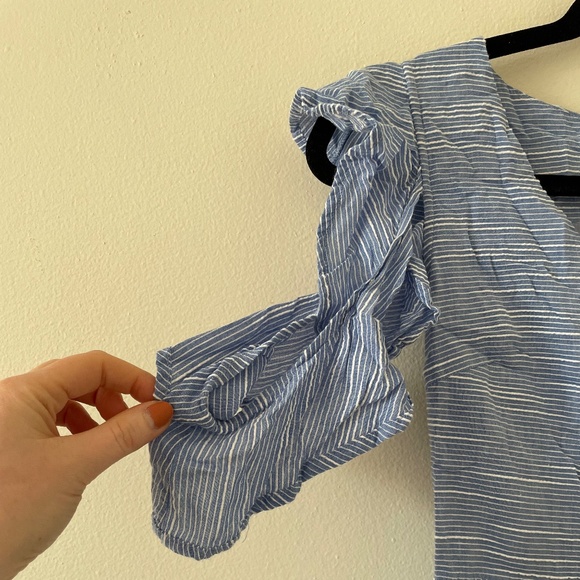 J.O.A. 100% Cotton Striped Blue and White Dress - Picture 4 of 11